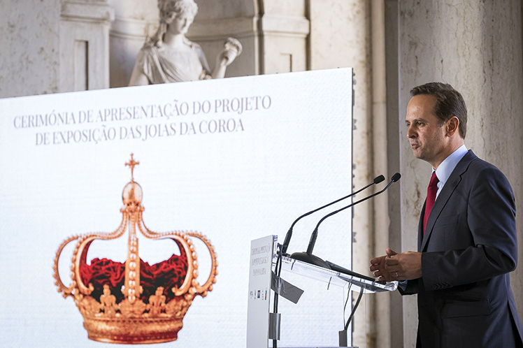 Fernando Medina destaca “gesto de futuro com o país”