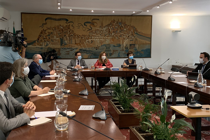 Governo afirma prioridade a manter postos de trabalho e recuperar rendimentos dos trabalhadores