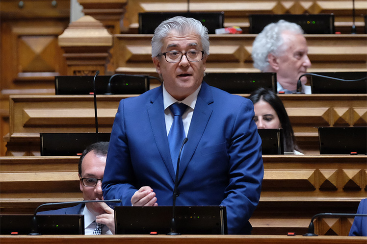Compromisso do PS é defender o Serviço Nacional de Saúde