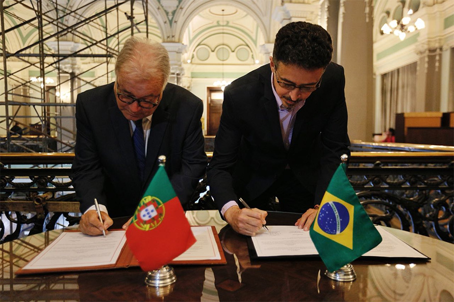 Acordo histórico Portugal/Brasil