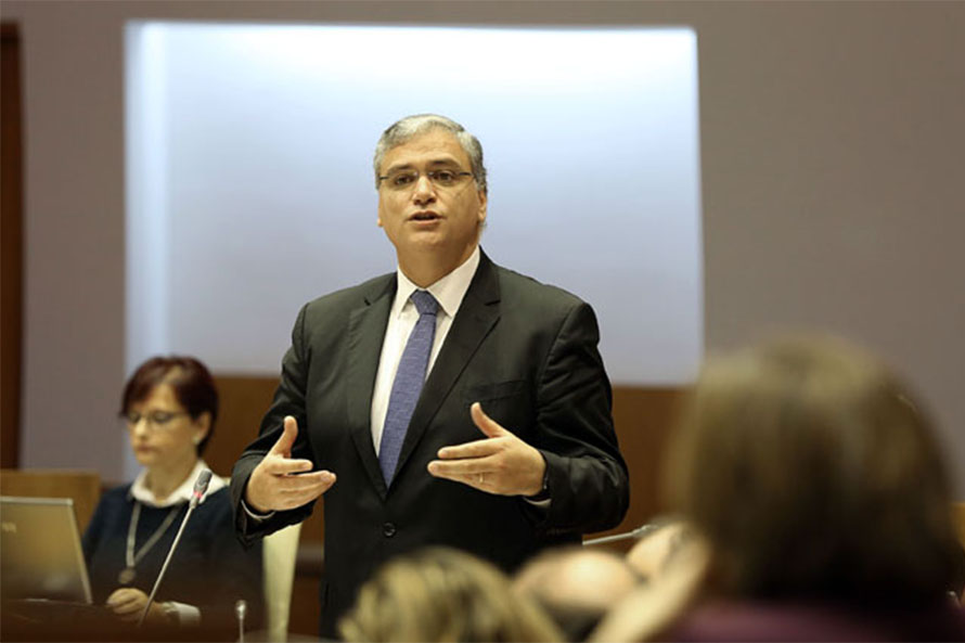 Vasco Cordeiro preside à conferência das regiões periféricas