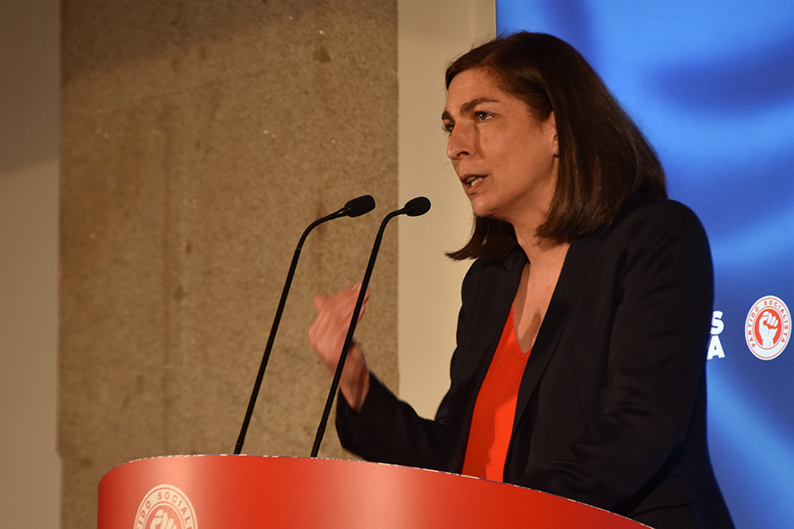 PS acompanha com “grande preocupação” e apela a solução pacífica