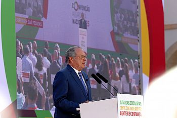 PS parte para eleições com a ambição de dar “novo fôlego” à democracia