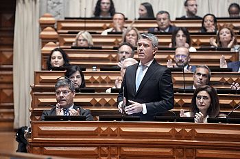 José Luís Carneiro desafia Governo a fazer um aumento extraordinário das pensões mais baixas
