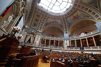 Aumento permanente das pensões proposto pelo PS chumbado pela direita