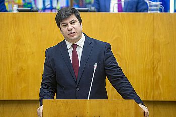 Socialistas alertam para agravamento das listas de espera, falta de transparência e ausência de estratégia na Saúde